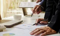 Tranziția de la salarizare internă la externalizare: ce date se transferă, cât durează procesul și ce beneficii apar încă din prima lună