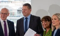 Liderii Scoției, Țării Galilor și Irlandei de Nord cer referendumuri privind independența de Marea Britanie și reunificarea Irlandei