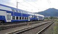 Circulația feroviară între Teiuș și Podu Mureș, întreruptă din cauza unei defecțiuni la șine. Un tren InterRegional Călători, blocat în gară