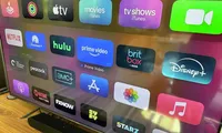Deloitte: Fanii cheltuie cu 27% mai mult pe streaming decât ceilalți consumatori