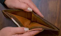 Românii, tot mai pesimiști. 9 din 10 se tem de situația economică, iar banii rămân principala grijă a familiilor
