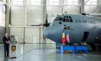 SUA și România marchează 30 de ani de Parteneriat strategic prin livrarea unei aeronave C-130
