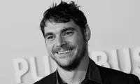 De ce RJ Mitte, actorul din „Breaking Bad”, a murit la 34 de ani. Mesajul emoționant transmis de Bryan Cranston