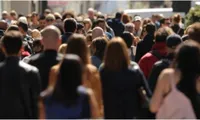 Populația României a scăzut la 21,56 milioane de persoane, iar îmbătrânirea demografică se accentuează