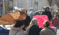Vremea se schimbă de duminică în România. Ploi și furtuni în mai multe regiuni, dar temperaturi de până la 29 de grade în București