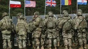 NATO anunţă că va trimite trupe la graniţele Ucrainei, inclusiv în România