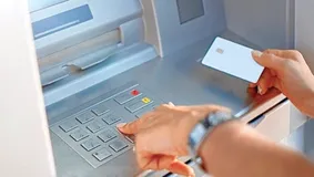 Anunț pentru românii ce folosesc numerar. Băncile au pus LIMITĂ