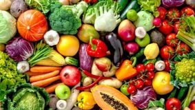 Lista cu legume şi fructe contaminate puternic de substanțe chimice. Pot produce boli, cum ar fi cancerul, diabetul și astmul