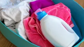 Care este cantitatea corectă de detergent pentru a avea haine curate