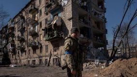 LIVE UPDATE Ziua 81 de război în Ucraina. Soldații ruși ar fi folosit bombe cu fosfor pentru a ataca uzina Azovstal „Iadul a venit pe pământ”