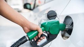 Cât a ajuns să coste litrul de benzină? Vestea șoc a momentului în România