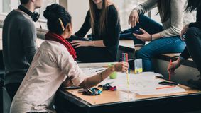 Barem Română simulare BAC 2023: La ce oră se publică rezolvările pentru subiecte pe Edu.ro