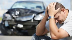 Lovitură totală pentru 2,5 milioane de șoferi din România! Service-urile auto refuză să le repare mașinile