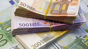Un miliard de euro pentru românii cu venituri mici. Pentru ce vor fi folosiți banii