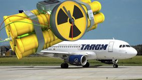 Alertă cu bombă într-un avion plin de români! Mesajul companiei