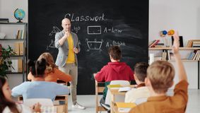 Grevă profesori 8 iunie 2023: Merg sau nu joi elevii la școală?