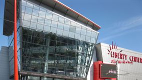 Mall-ul Liberty Center din Capitală, în paragină. Un mare retailer își propune să ocupe un etaj întreg și să-l readucă la viață