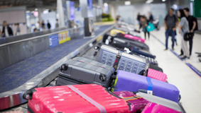 UE vrea să interzică taxele companiilor aeriene pentru bagaje de mână