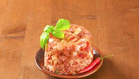 Ingredientele pe care trebuie să le pui în piftia de porc sau de pasăre pentru a avea un gust special. Nu multe gospodine știu