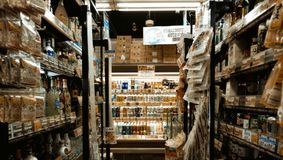 Produsele marcă proprie din magazine ar putea să dispară! „Nu pot accepta profiturile speculative făcute pe seama românilor”