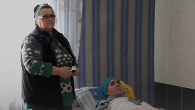 Povestea tulburătoare a Tamarei: S-a angajat asistentă personală a fiului ei, grav bolnav