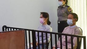 Aung San Suu Kyi, transferată în arest la domiciliu de junta militară a Myanmarului