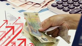 Avertismentul economistului Mircea Coșea: Vor crește impozitele și taxele în 2025!