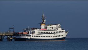 O navă cu 11 persoane la bord s-a scufundat în Marea Neagră. Trei marinari sunt dați dispăruți