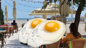 Cât costă două ouă ochiuri la un restaurant din Mamaia în 2024. Nu toată lumea își mai permite un mic-dejun pe litoral