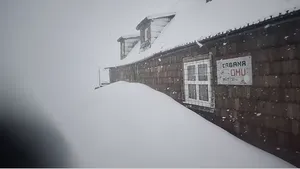 Vortexul polar aduce temperaturi de îngheţ în România. Ciclonul siberian deja a adus ninsori viscolite la munte VIDEO