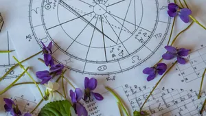 Horoscop 23 aprilie 2025. Zodia care caută soluţii pentru a-și crește veniturile după dezmăţul „comercial” de Paşte