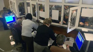 Încă o lovitură pentru angajaţii de la stat! Ar putea fi obligaţi să-şi ia concediu fără plată o săptămână pe lună