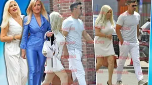 Elena Udrea, apariție de senzație în centrul Capitalei. La brațul lui Adrian Alexandrov, fosta consilieră de la Cotroceni a atras toate privirile