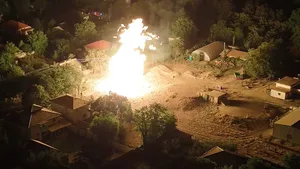 Dezastrul lăsat în urmă de explozia puternică de la Amara. Cum arată orașul după ce punga de gaze a explodat FOTO
