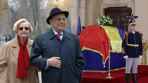 Nina nu participă la înmormântarea lui Ion Iliescu. Soția primului președinte post-decembrist este imobilizată la pat