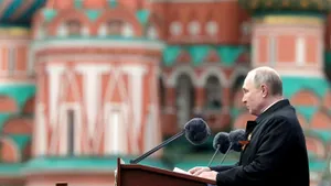 UPDATE Parada de 9 mai. Putin îşi etalează arsenalul în Piaţa Roşie şi transmite un mesaj ferm Ucrainei: 