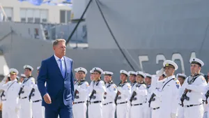 Ziua Marinei, sărbătorită în portul militar Constanţa. Iohannis: În câteva luni, ţara noastră a devenit un simbol al unităţii, solidarităţii şi coeziunii care caracterizează NATO