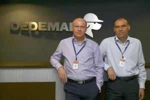 Cum a început povestea miliardarilor de la Dedeman. Adrian și Dragoș Păval, de la vânzarea de papuci și unghiere la afaceriștii secolului