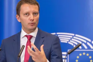 Siegfried Mureșan negociază cu UDMR formarea Guvernului. Kelemen Hunor: „Nu avem 233 de voturi”