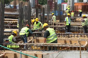 România este acuzată că exploatează muncitorii străini care acoperă, de fapt, lipsa de forță de muncă. Ce trai duc asiaticii și nepalezi