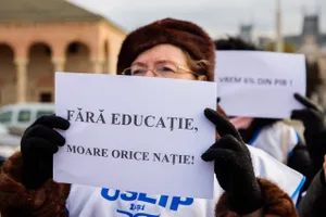 Românii nu sunt interesați de educație. Nu se alocă nici măcar 1% din veniturile lunare