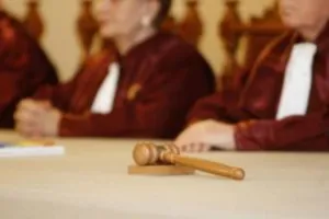 CCR dezbate sesizarea de neconstituționalitate privind legea de implementare a SAFE