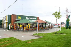 McDonald’s a ajuns la borna 97, în România. Cel mai nou restaurant va fi deschis în județul Timiș