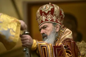 Ce venit lunar are ÎPS Teodosie. Averea impresionantă a Arhiepiscopului Tomisului. Are un salariu mai mare decât al președintelui României