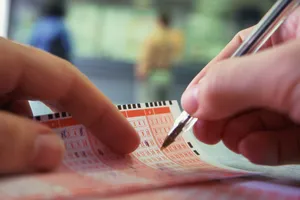Ce s-a ales de viața ei după ce a câștigat două milioane de euro la Loto. Banii au nenorocit-o: „Nu mai știam în cine să am încredere”