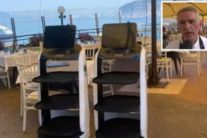 Proprietarul unui restaurant din Italia a „angajat” doi roboți, din cauza lipsei de forță de muncă: „Am oferit 1.500 de euro pe lună și n-a vrut nimeni”