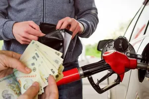Preț carburanți 17 mai 2024. Surpriză pentru șoferii care alimentează cu benzină sau motorină înainte de weekend