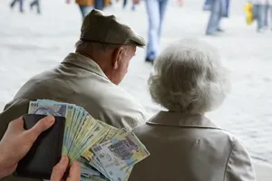 Câți bani vei primi la pensie după recalculare dacă ai muncit între 30 și 40 de ani. Exemple de calcul pentru pensionari