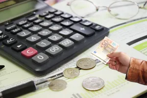 Sute de mii de români vor plăti rate mai mici. Banca Centrală Europeană a redus iar dobânda-cheie