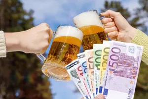 Prețul berii explodează în Europa. Țările din UE unde taxele te ustură cel mai tare